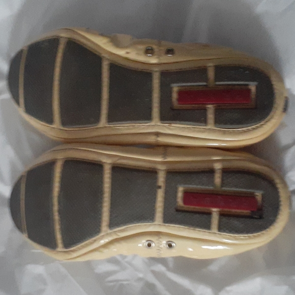 Prada Ballet Flat Yellow  Patent Leather Driving Shoe sz 36 - Picture 8 of 11